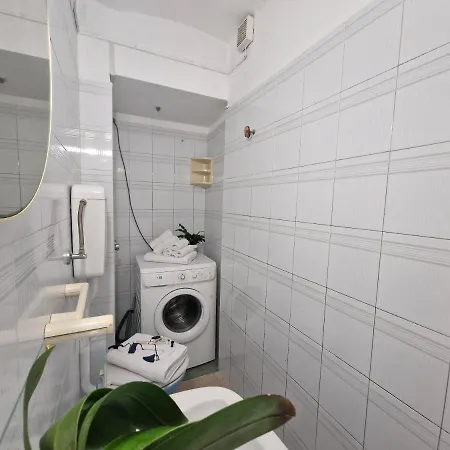 Apartamento Stazione Pietra L. Ampio In Centro. Pietra Ligure